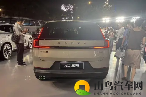 2699万元起_续航超1200km 第10000台全新沃尔沃XC70下线-1