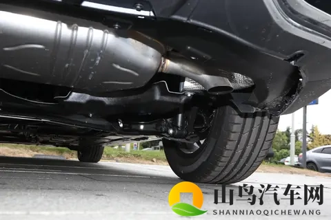 动力 + 氛围灯 + 座椅？奔驰 A 级要动力还是要舒适？-1