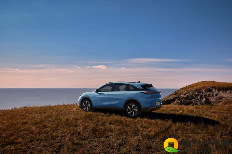 全新阿尔法T5增程版VS尚界H5,谁更懂家庭用户需求-1