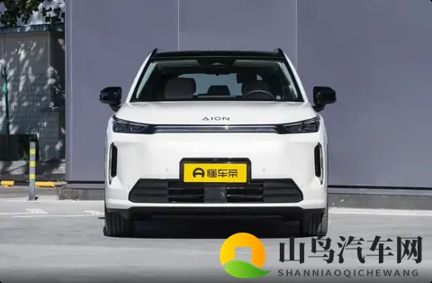试驾AION i60增程版:55L油耗+40dB静音,香!-1