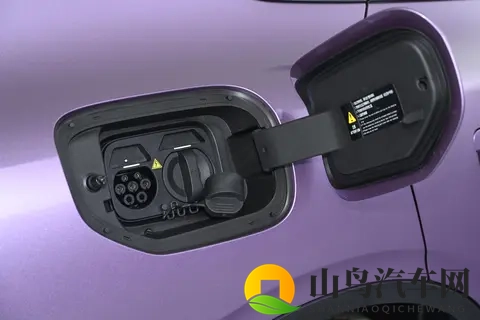 全系激光雷达+磁流变悬架,续航超1000km,深蓝L06够硬核吗?-1