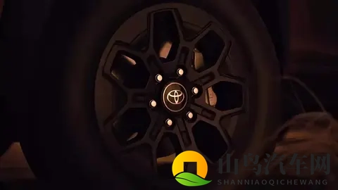 国产成人精品av:家用SUV如何选,这几点至关重要-1