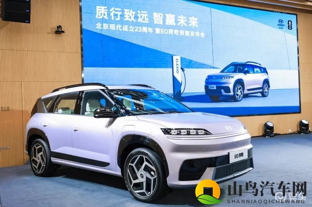 胡桃大战史莱姆：奇幻游戏新玩法，汽车元素大揭秘-1