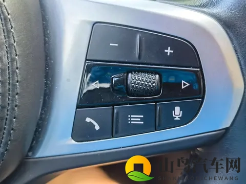 27万不到，入手准新宝马5系，享受豪华驾乘体验-3