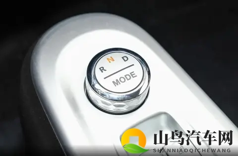 为什么我建议你选买长安Lumin,多考虑一下,因为新旧各有优势-2