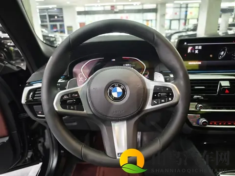 开了3年，打了骨折的宝马5系，落地近50万现在只要一半？-3