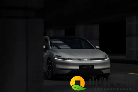 中大型新能源轿车市场卷翻天！长安启源A06起售价1099万元-1