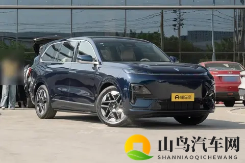 试驾深蓝S09：5米多长6座大SUV，全家出行更舒适-3