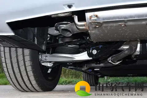 别盯着银河M9不放了！搭零重力座椅+ADS 4，深蓝S09带来舒适新体验-3