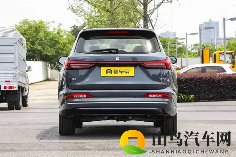 12 万级家用 SUV 推荐：三代蓝电 E5 PLUS，全家人都满意-2