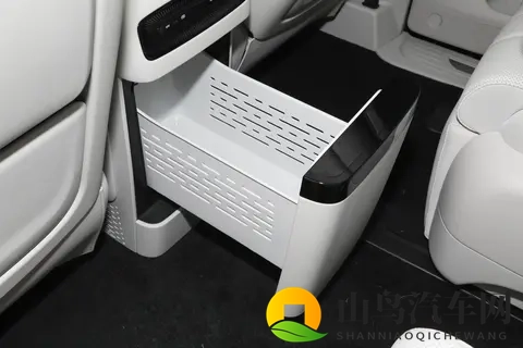 商务MPV的选车风向开始转变，26款岚图梦想家产品力值得一看-3