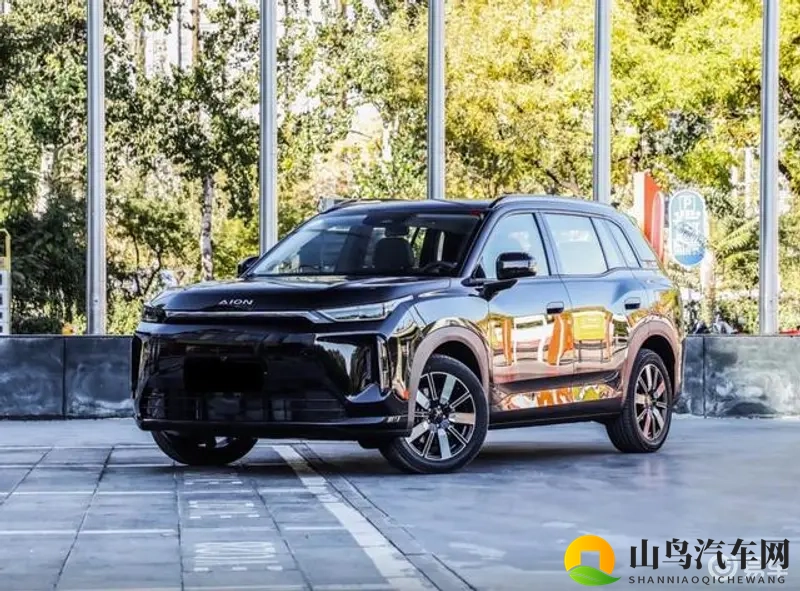 7w76cc：双电机四驱新车,碳化硅电控技术革新-1