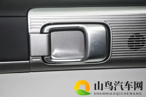 带娃出行、长途自驾、通勤省钱…这款SUV很懂家庭用户-3