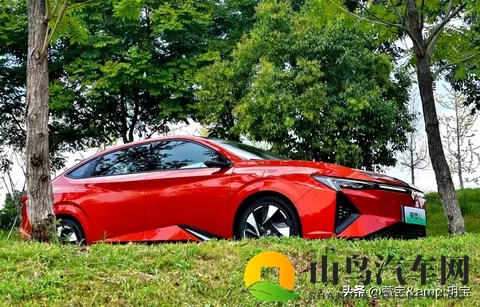 2025款灵悉L上市:1498万起售,五联屏+L2智驾,续航520km再升级-2