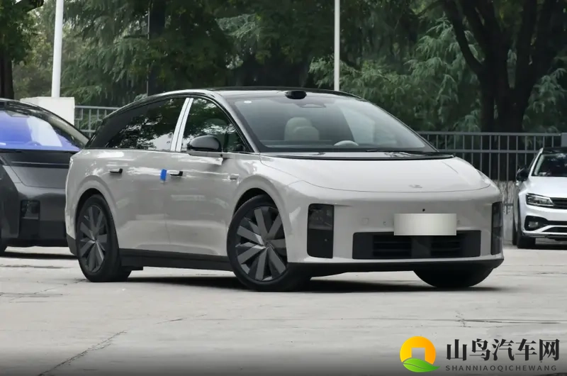 定位中大型SUV,理想i6配纯电动力,是品牌转型关键?-1