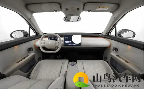 萤火虫新车型申报图曝光 换装120kW高功率电机 续航仍为420km-1