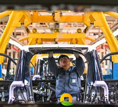 二汽总工程师谈苏联援助给中国的汽车厂:全是美国30年代落后技术-3