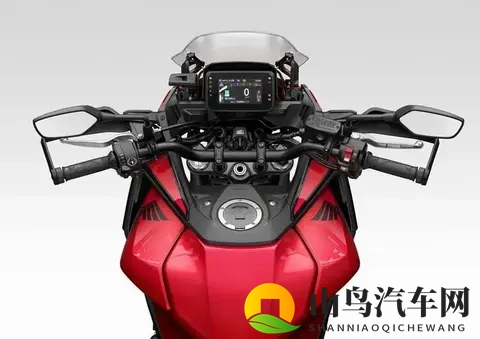 本田再秀三缸增压车型，CB1000GT正式亮相-3