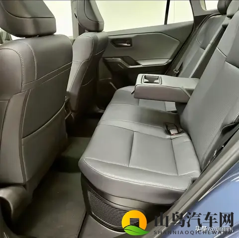 丰田全新威兰达实车正式亮相！全新外观设计 内饰调整 搭配混动系统-3