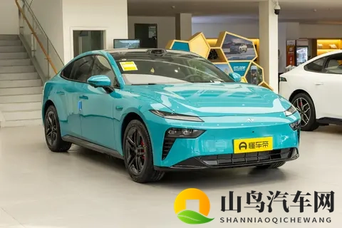 年轻人买车看这款，大溜背+无框门，激光雷达+电动尾翼，37s破百-3