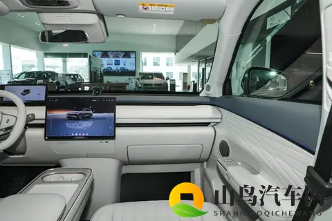 星纪元ET11月又有新动作，降价+增配，谁还说它不香？-2