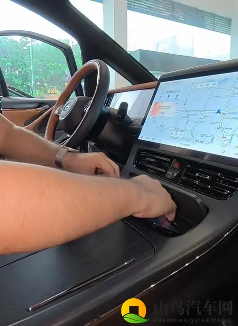 向往M8宗师MPV的极致体验就是移动式按摩理疗-2