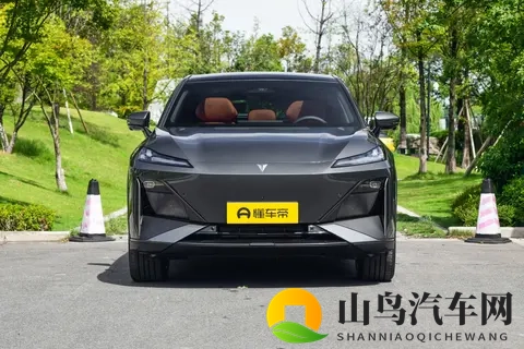 华为乾崑ADS SE加持，轴距2900mm，试驾深蓝S07 2026款，值得选吗？-2