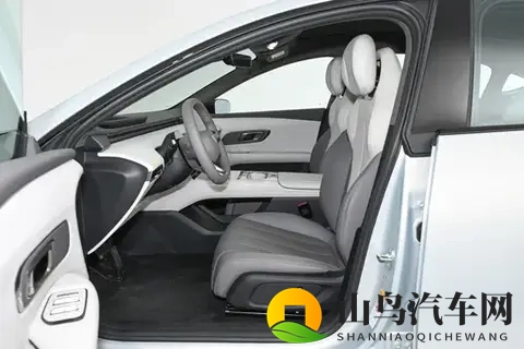 深蓝L06真实体验：不愧是长安系最高标准，家用通勤全能选手-2