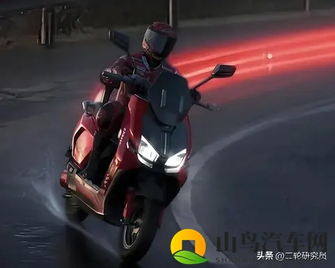150km续航VS8300W电机，台铃王者Pro能否兼顾？-2