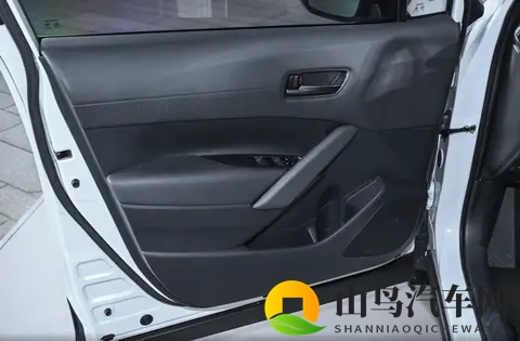 家用SUV绕不开的选择?丰田锋兰达选购指南,省油也省心-1