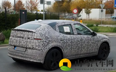 现代Ioniq 3 谍照曝光！最小纯电SUV来了，网友：不如国产新势力-2