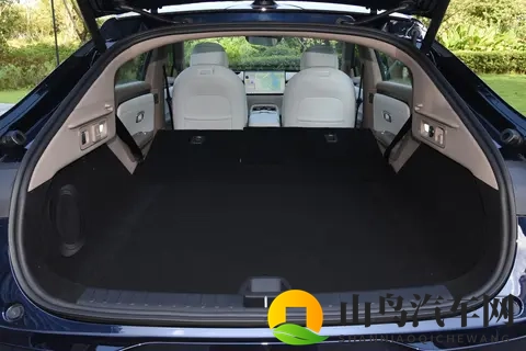 10 万级新能源家轿藏惊喜？长安启源 A06 全铝底盘 + 630km 续航实测-3