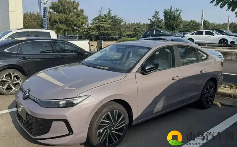 全新朗逸Pro即将上市，内外均有升级，双动力可选-1