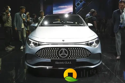 白狐动漫网：新能源汽车与豪华品牌新车型，谁才是市场焦点？-2