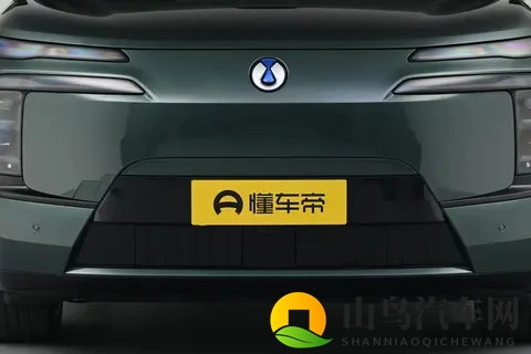 腾势N8L:大六座安全豪华SUV，是家庭出行的理想选择！-3