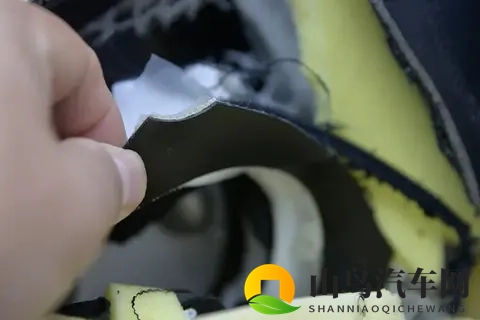 25万级SUV座椅暴力拆解，“剖开”看真面目！-1