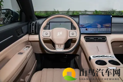 顶配1499万，轴距2米82，5_7座任选，20T+8AT+可调悬架，值吗？-1