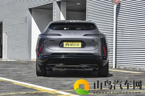 2026款阿维塔07：豪华、安全、性能、智能都满配-1