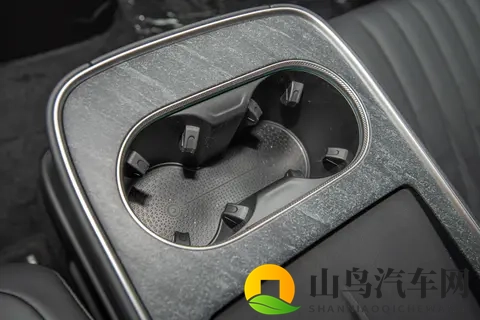 驶向均衡之境：2025款星纪元ET增程版四驱至臻尊享版深度体验-1