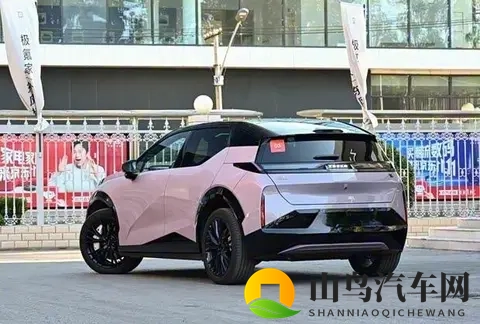 新款极氪X上市:1458万起售 配置全面升级-1