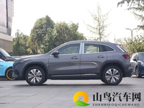 奔驰纯电SUV成“价格屠夫”,售价下探至146万起,纯电续航619Km-1