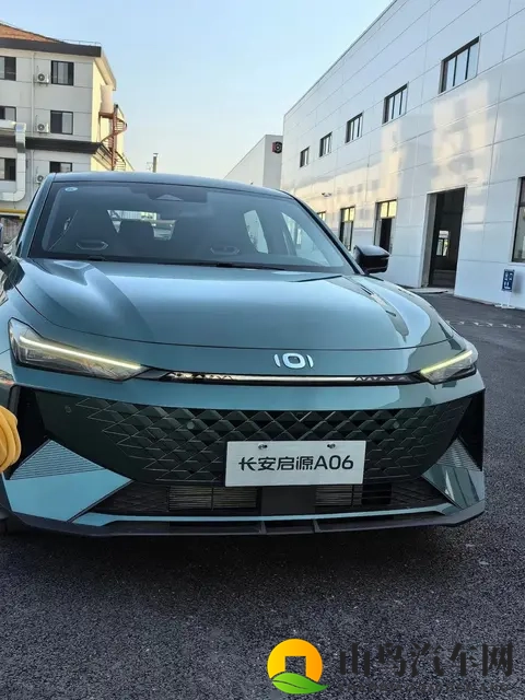 增程240km+纯电630km，长安启源A06：比极狐省2万，比马自达能跑-1