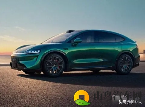 智界R7卖爆了，华为技术压倒对手，用户真买账吗-2