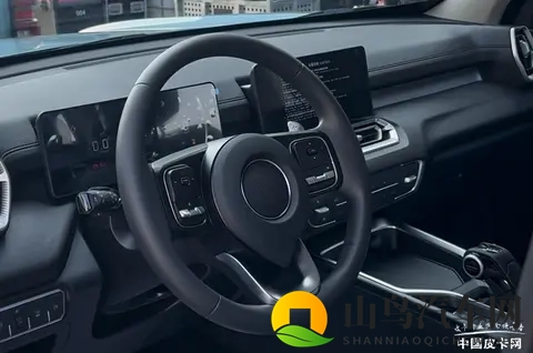 800N·m扭矩、535km续航、6kW外放电！10月皮卡新车看点多-1