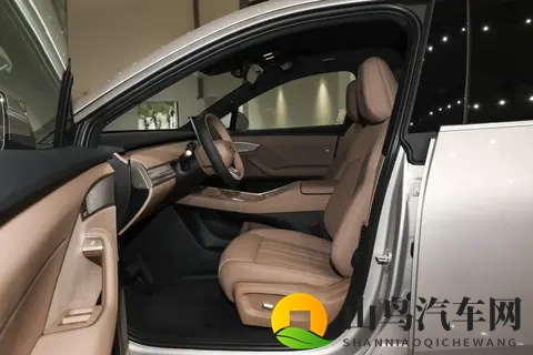 【E汽车】东风奕派eπ007+上市,限时1399万起-1