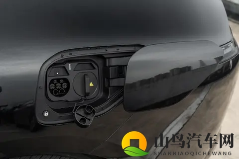 全系标配四激光雷达，还有华为技术加持，深度体验2026款阿维塔12-1