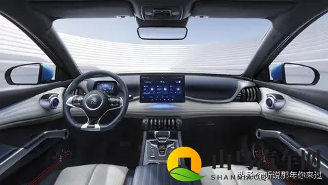 新款比亚迪元PLUS内饰曝光!650公里续航,内饰反人类设计竟还在-1