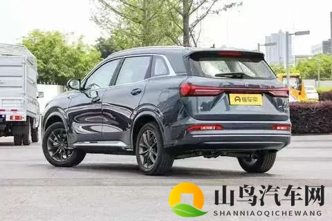 12万级插混SUV怎么选？第三代蓝电E5 PLUS太懂家用了-3