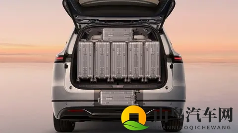 专治选择困难症!领克900 vs 深蓝S09,谁更适合家庭?-3