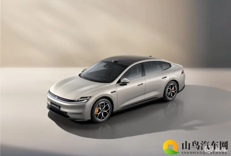 拒绝低价减配，长安启源A06的家庭出行均衡方案-1